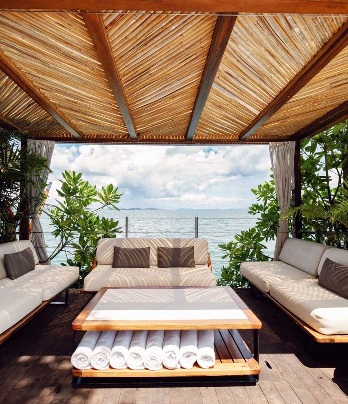 yona beach club phuket cabana