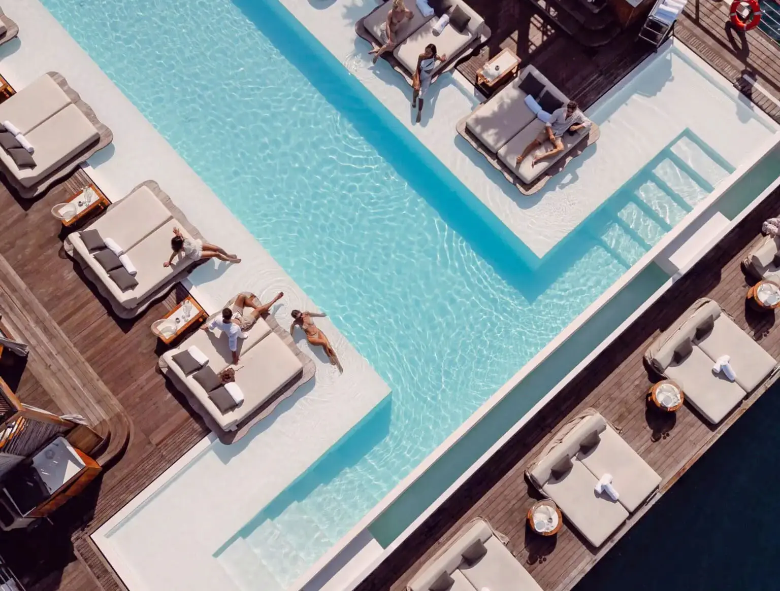 yona beach club phuket pool